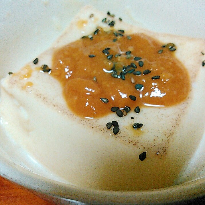 胡麻豆腐の生姜甘酢味噌かけ